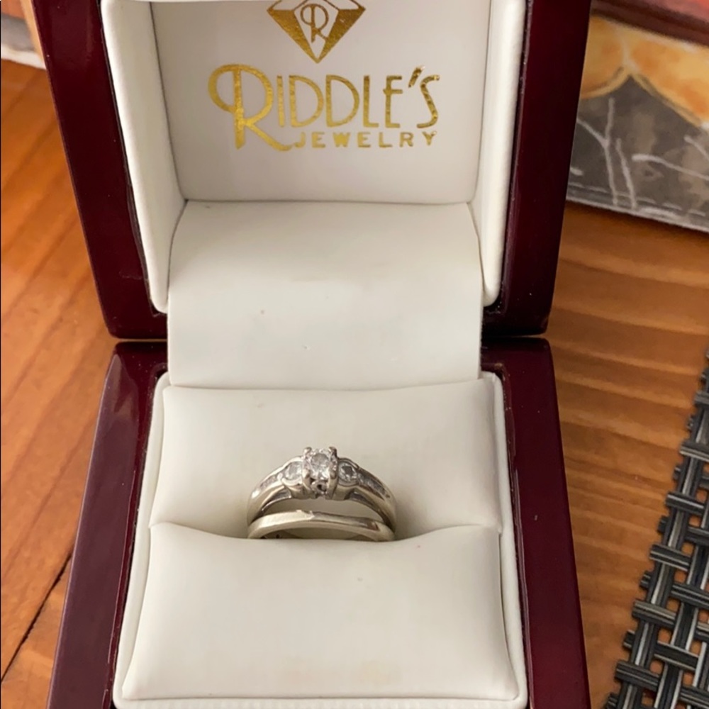 ⚜️Engagement Ring💍⚜️ - Picture 2 of 10